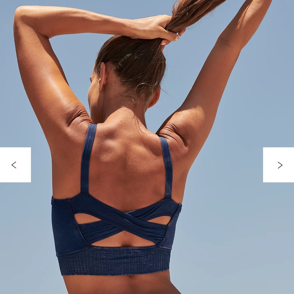 Good Karma Scoop Neck Bra